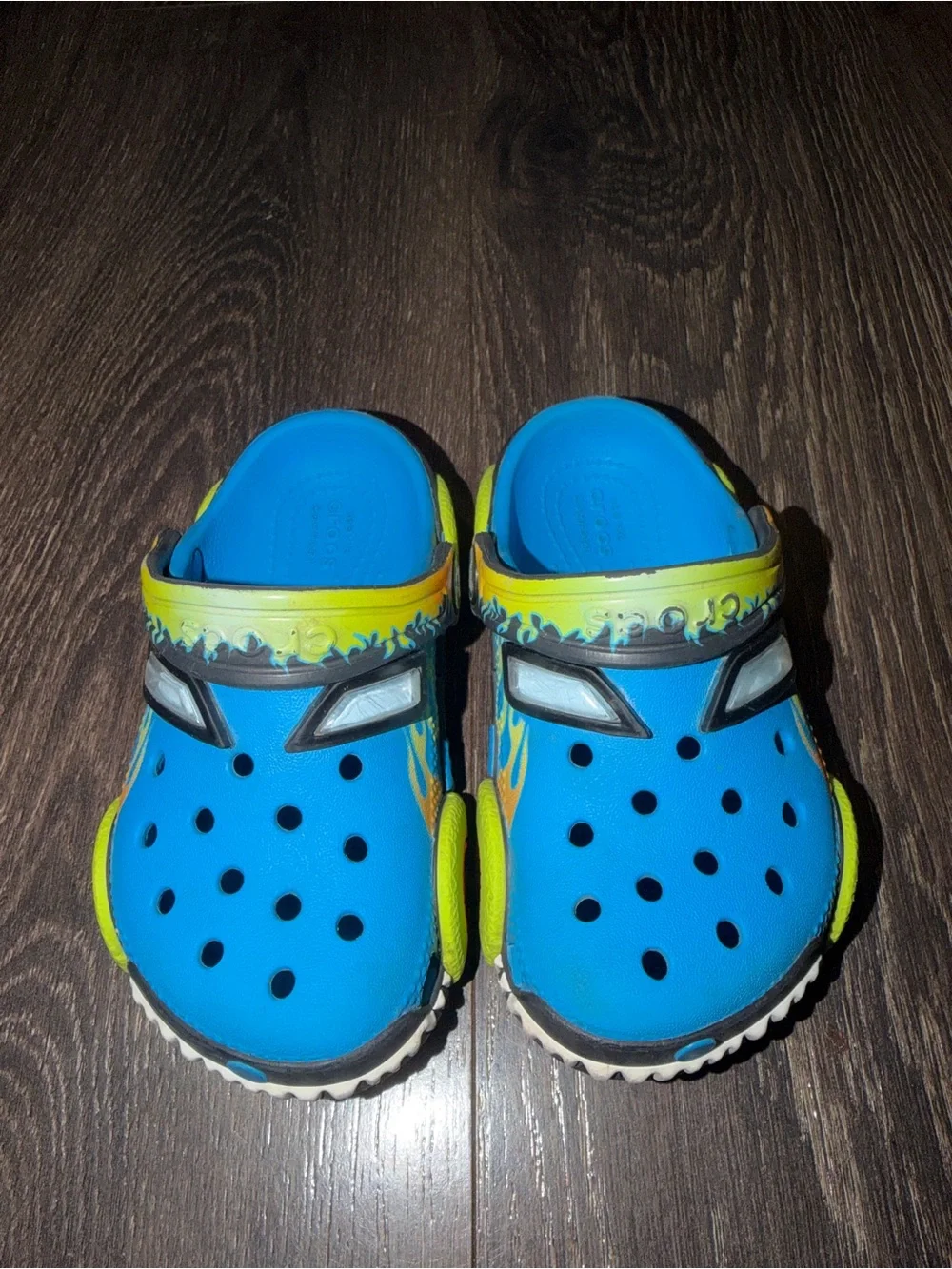 Crocs Hot Wheels Race Car Clogs Blue Flames Kids Size C9
